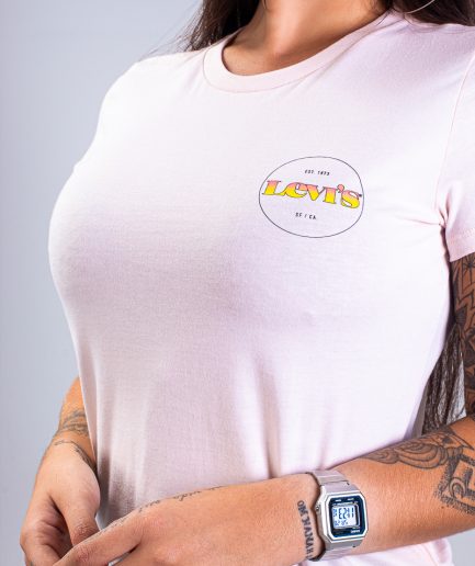 Camiseta Feminina Levis