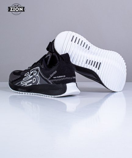 New Balance Echo