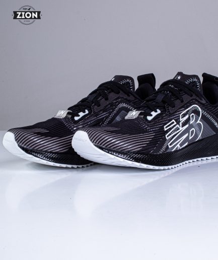 New Balance Echo