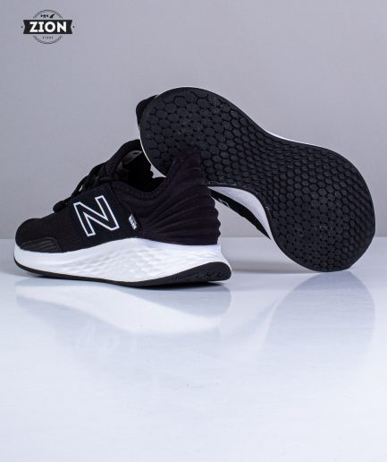 New Balance Roav