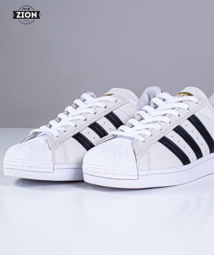 Adidas Superstar