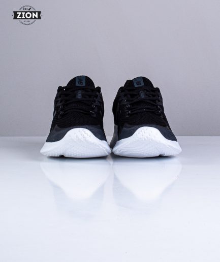 New Balance Ryval Run