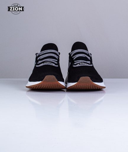 New Balance Roav